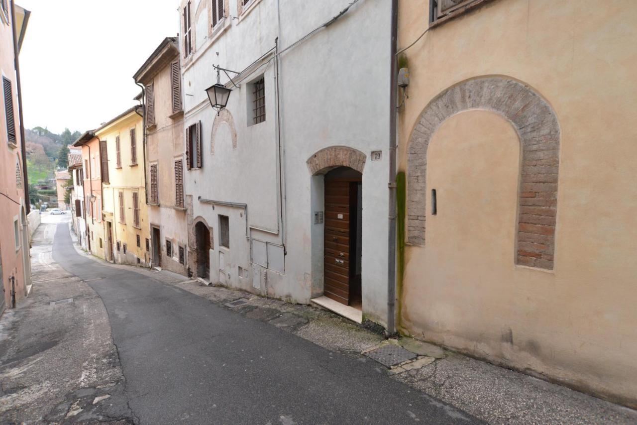 Appartamento Via Della Posterna Spoletium Spoleto Exterior photo